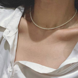 Dainty Pearl Clavicle Necklace