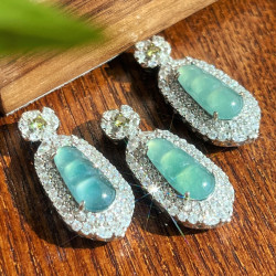 Natural High-Ice Jadeite Bean-Shaped Pendant Necklace, Vintage Style, Genuine Stone