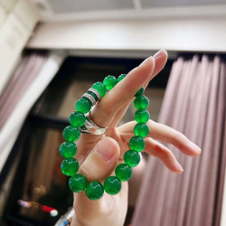 Premium Designer Green Chalcedony Chalcedony Jade Bracelet