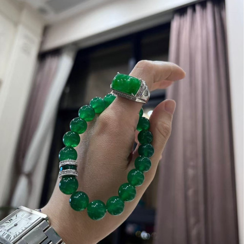 Premium Designer Green Chalcedony Chalcedony Jade Bracelet Premium Designer Green Chalcedony Chalcedony Jade Bracelet