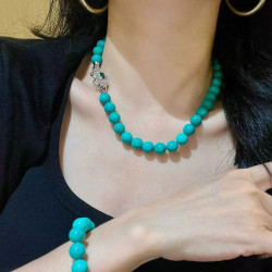 Natural Crystal High Quality Necklace Natural Crystal High Quality Necklace