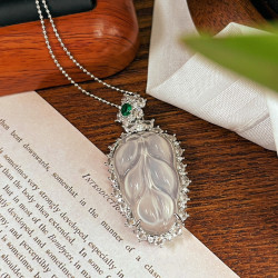 Natural White Chalcedony Agate Leaf Pendant Necklace, Vintage Botanical Jewelry