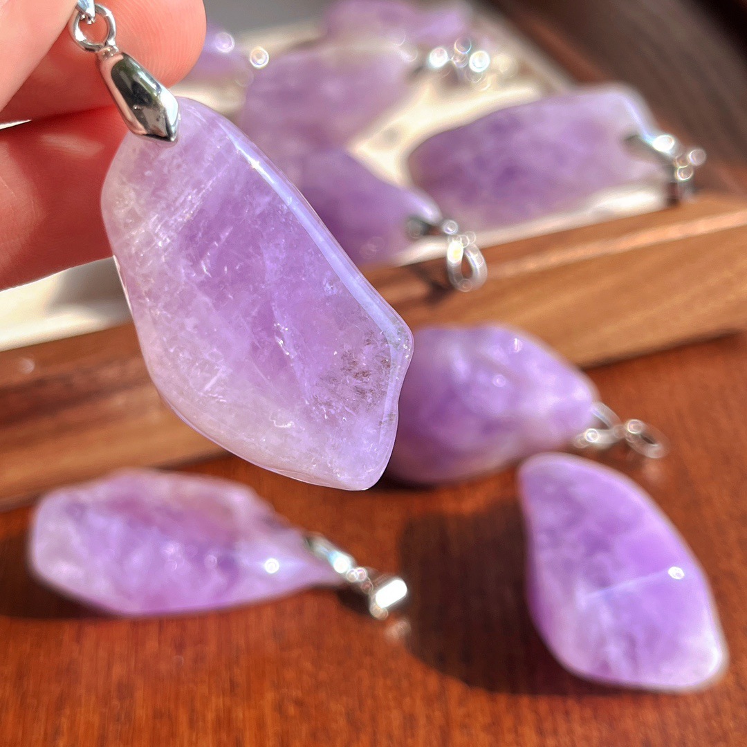 Vintage Oriental Natural Amethyst Pendant