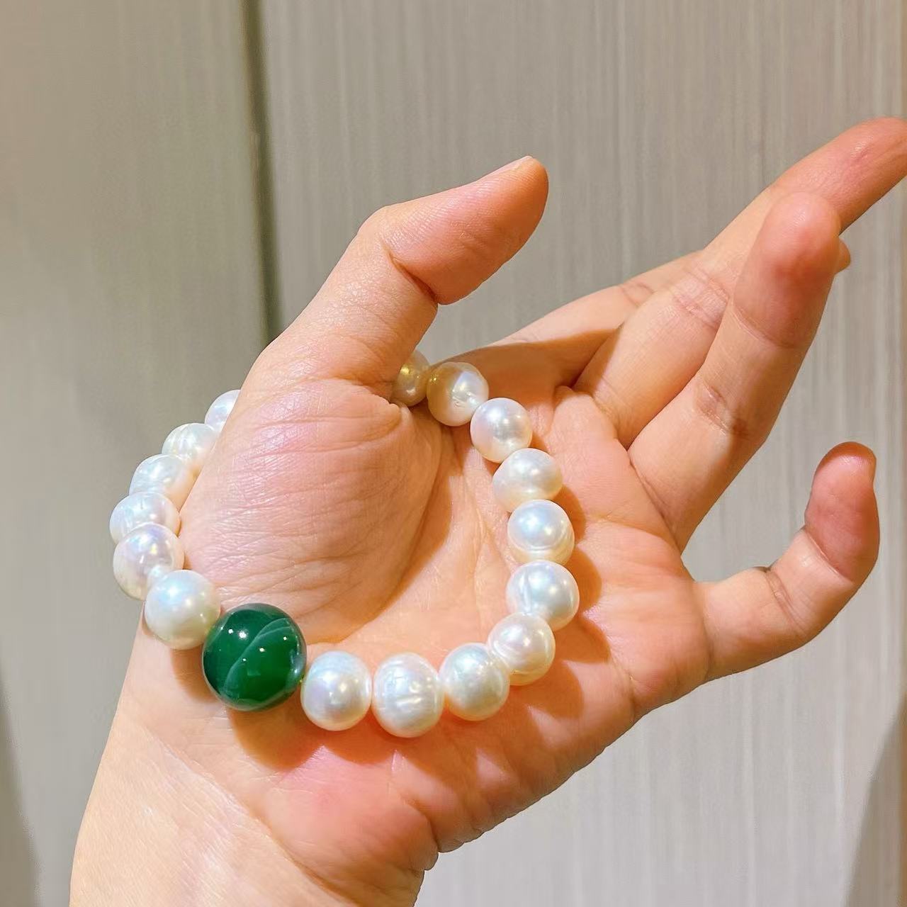 Natural Jade Freshwater Pearl 11mm Bracelet