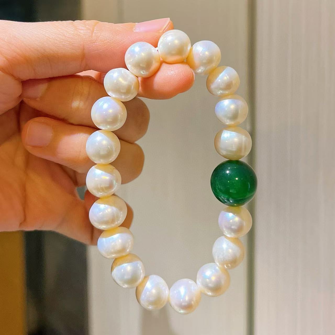 Natural Jade Freshwater Pearl 11mm Bracelet